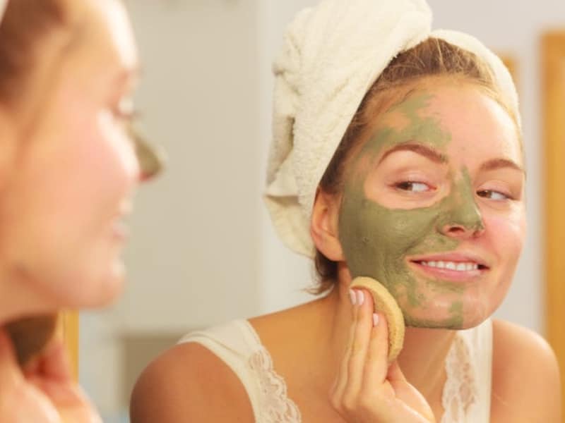 Faire un masque de beauté, le geste bien-être